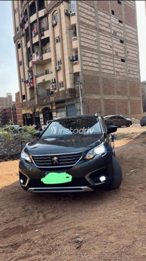بيجو 5008 2020 زيتي أوتوماتيك مستعملة للبيع في الزقازيق - 5