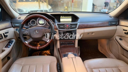 مرسيدس E 350 2009 أسود أوتوماتيك مستعملة للبيع في مدينة نصر - 9