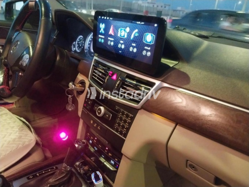 Mercedes E 250 2011 Black Automatic Used for Sale in Sheikh Zayed City - 6
