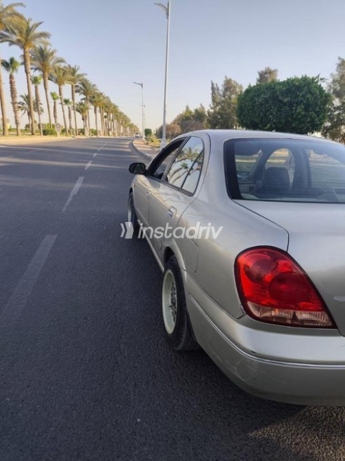 نيسان صنى 2007 ذهبي يدوي مستعملة للبيع في عين شمس - 5