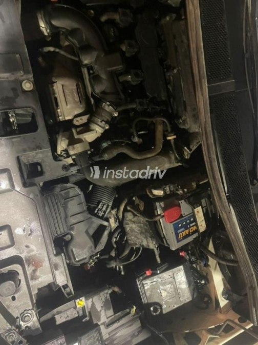 سيتروين C5 2021 أبيض أوتوماتيك مستعملة للبيع في رأس غارب - 3