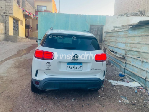 سيتروين C5 2021 أبيض أوتوماتيك مستعملة للبيع في رأس غارب - 9