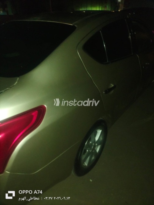 Nissan Sunny 2013 Gold Automatic Used for Sale in Giza - 7