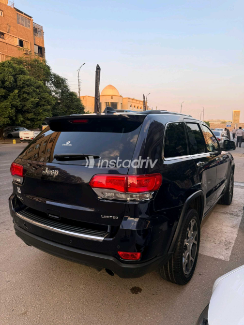 Jeep Grand Cherokee 2020 White Automatic Used for Sale in Heliopolis - 3