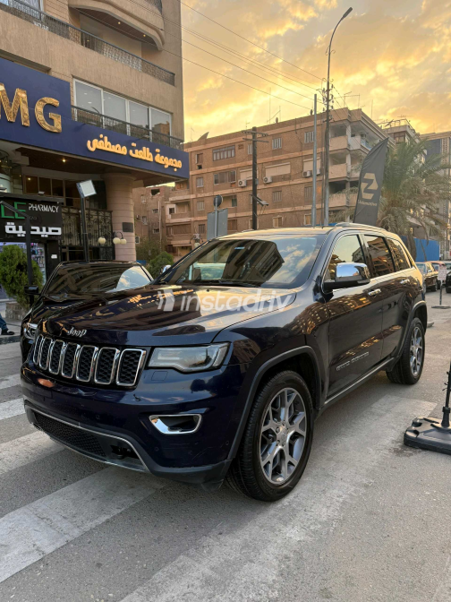 Jeep Grand Cherokee 2020 White Automatic Used for Sale in Heliopolis - 4
