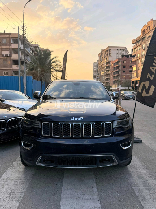 Jeep Grand Cherokee 2020 White Automatic Used for Sale in Heliopolis - 5