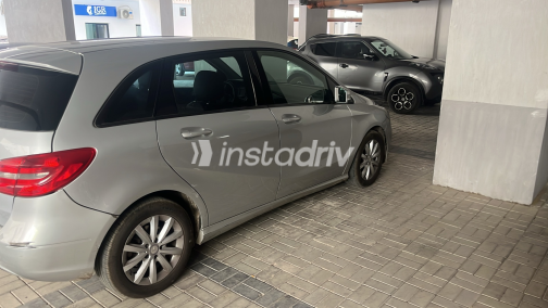 Mercedes B 200 2013 Silver Automatic Used for Sale in Alexandria - 2