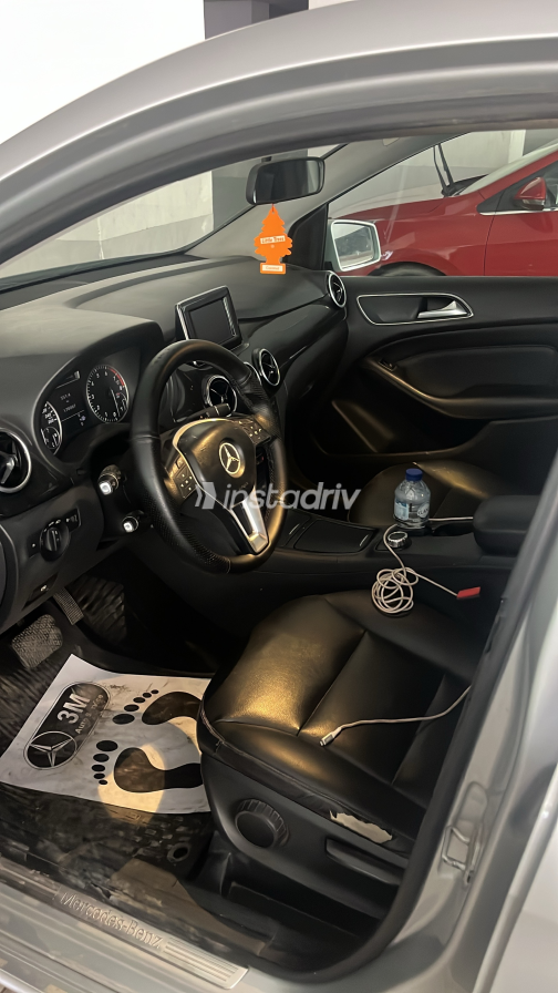 Mercedes B 200 2013 Silver Automatic Used for Sale in Alexandria - 8