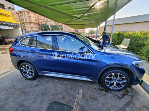 بي ام دبليو X1 2021 أزرق أوتوماتيك مستعملة للبيع في مدينتى - 8