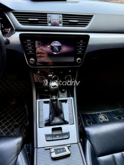 Skoda Superb 2021 Silver Automatic Used for Sale in Heliopolis - 2