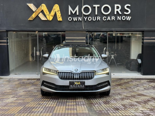 Skoda Superb 2021 Silver Automatic Used for Sale in Heliopolis - 10