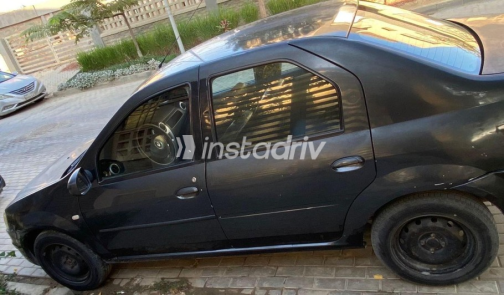 Renault Logan 2010 Black Manual Used for Sale in 6 October - 4