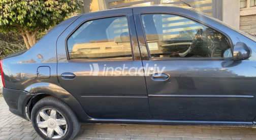 Renault Logan 2010 Black Manual Used for Sale in 6 October - 5