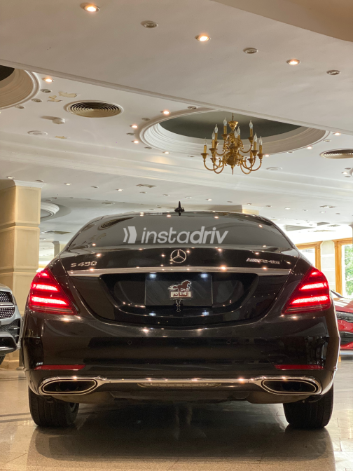 Mercedes S 450 2018 Black Automatic Used for Sale in Heliopolis - 7