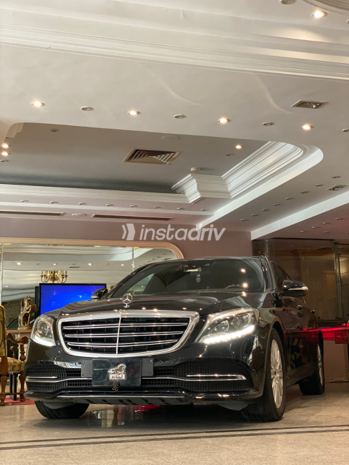 Mercedes S 450 2018 Black Automatic Used for Sale in Heliopolis - 10
