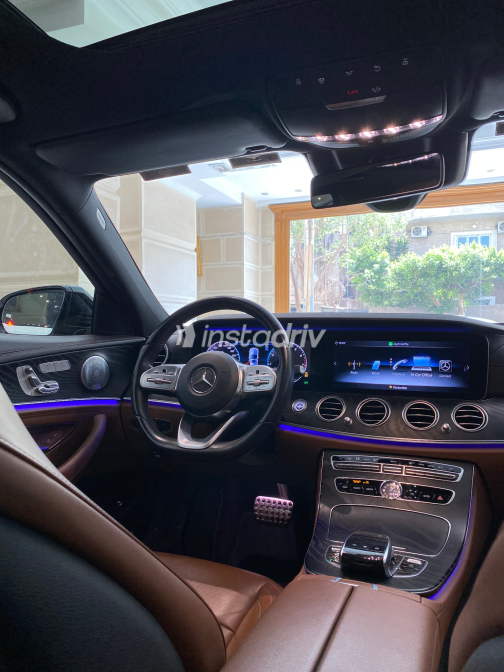 مرسيدس E 350 2020 أبيض أوتوماتيك مستعملة للبيع في مصر الجديدة - 1