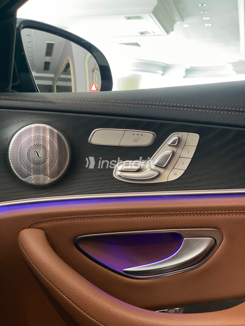مرسيدس E 350 2020 أبيض أوتوماتيك مستعملة للبيع في مصر الجديدة - 5