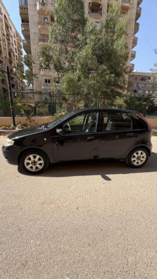 فيات بونتو 2008 أسود يدوي مستعملة للبيع في القاهرة