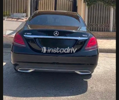 مرسيدس C 180 2020 أسود أوتوماتيك مستعملة للبيع في القاهرة - 2