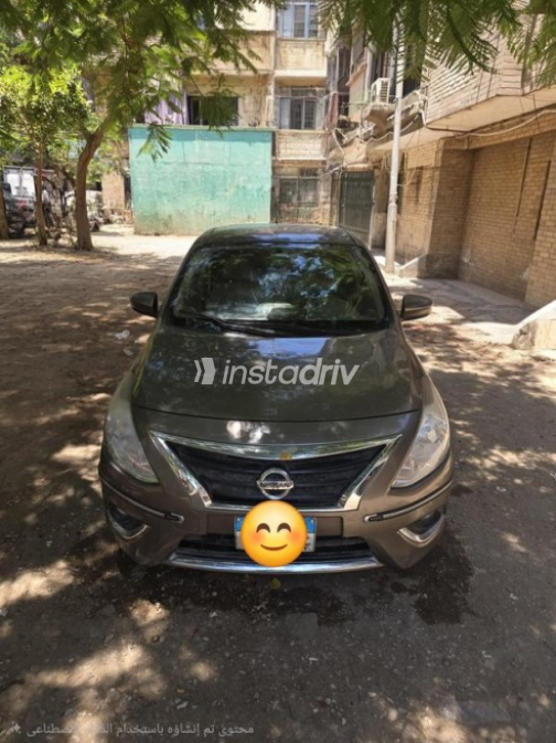 Nissan Sunny 2016 Bronze Automatic Used for Sale in Giza - 1
