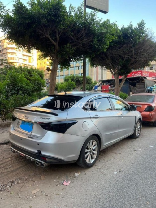 شيرى اريزو 5 2022 أبيض يدوي مستعملة للبيع في القاهرة الكبرى ( القاهرة - الجيزة) - 3
