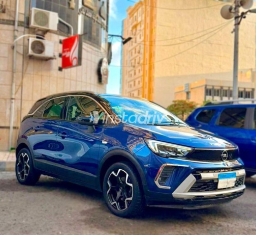 Opel Crossland 2021 Dark Blue Automatic Used for Sale in Greater Cairo ( Cairo + Giza) - 3