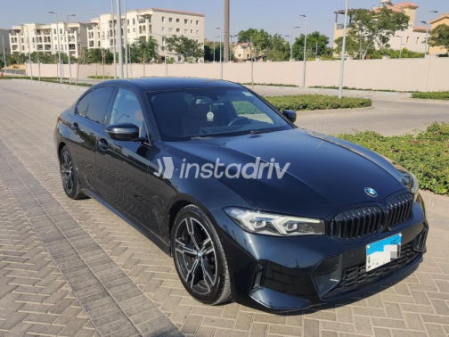 BMW 320 2023 Black Automatic Used for Sale in Cairo - 2