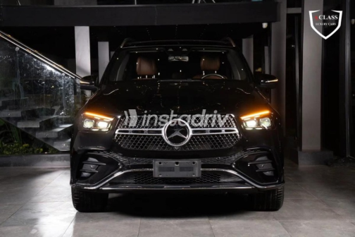 مرسيدس GLE 2024 أسود أوتوماتيك مستعملة للبيع في مدينة الشيخ زايد - 3