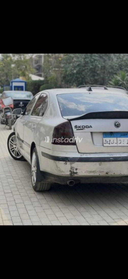 سكودا اوكتافيا A5 2007 فضي أوتوماتيك مستعملة للبيع في القاهرة - 2