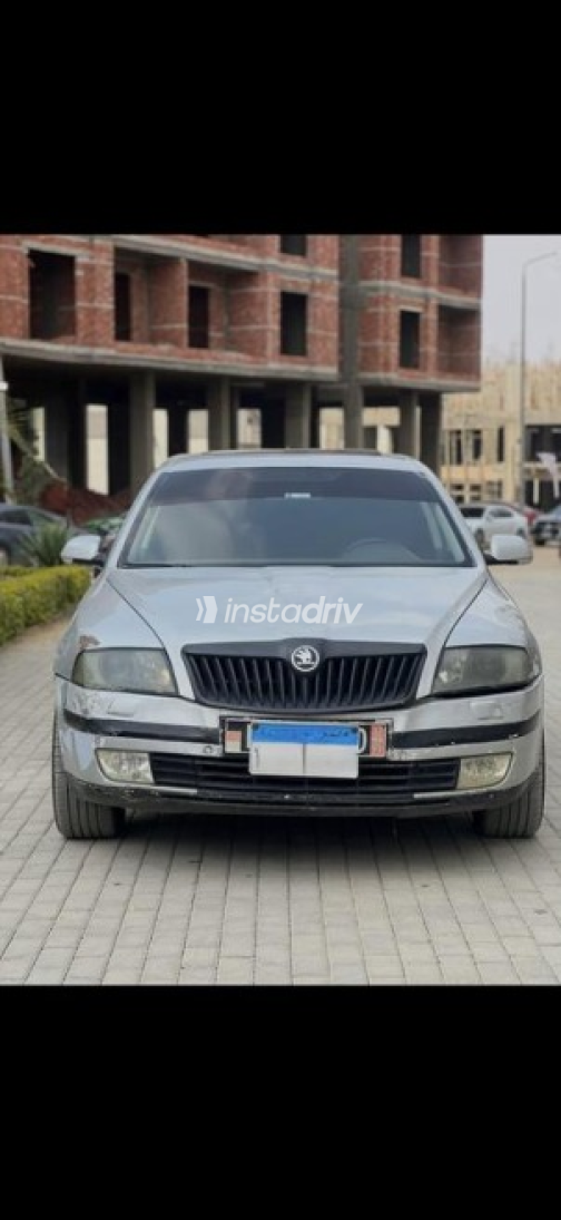 سكودا اوكتافيا A5 2007 فضي أوتوماتيك مستعملة للبيع في القاهرة - 4