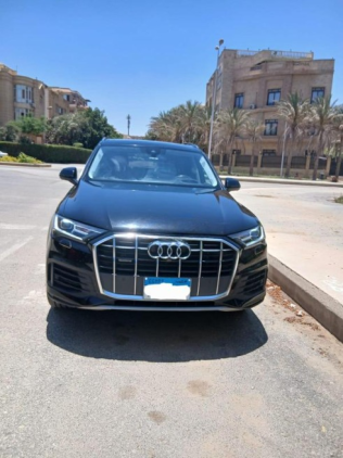 اودي Q7 2022 أسود أوتوماتيك مستعملة للبيع في القاهرة