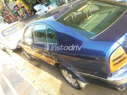 سكودا اوكتافيا A4 1998 أزرق غامق يدوي مستعملة للبيع في الجيزة - 4