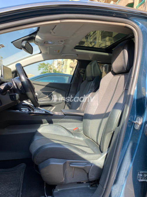Peugeot 5008 2021 White Automatic Used for Sale in Heliopolis - 8
