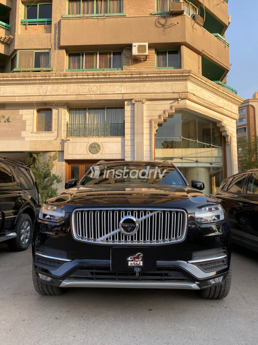 فولفو XC90 2018 أسود أوتوماتيك مستعملة للبيع في مصر الجديدة - 4