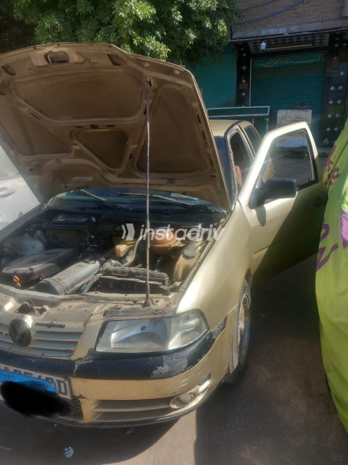Volkswagen Pointer 2004 Gold Manual Used for Sale in Qalyubia - 5