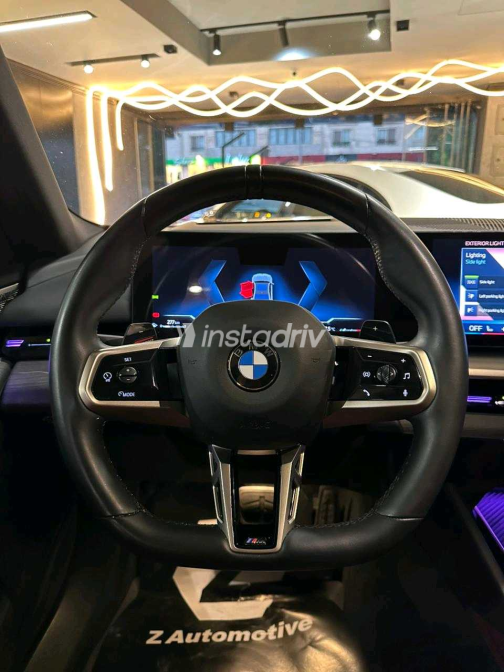 بي ام دبليو 520 2024 رمادي أوتوماتيك مستعملة للبيع في مصر الجديدة - 5