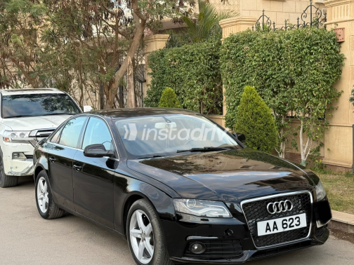 اودي A4 2011 أسود أوتوماتيك مستعملة للبيع في الجيزة - 2