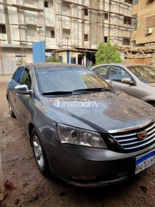 جيلي امجراند 7 2015 رمادي غامق يدوي مستعملة للبيع في العاشر من رمضان - 3
