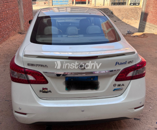 Nissan Sentra 2015 White Automatic Used for Sale in Heliopolis - 7