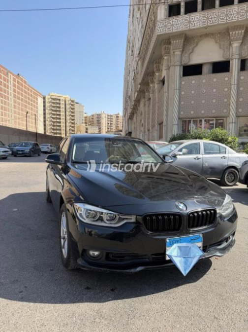 بي ام دبليو 318 2018 أسود أوتوماتيك مستعملة للبيع في الإسكندرية - 1