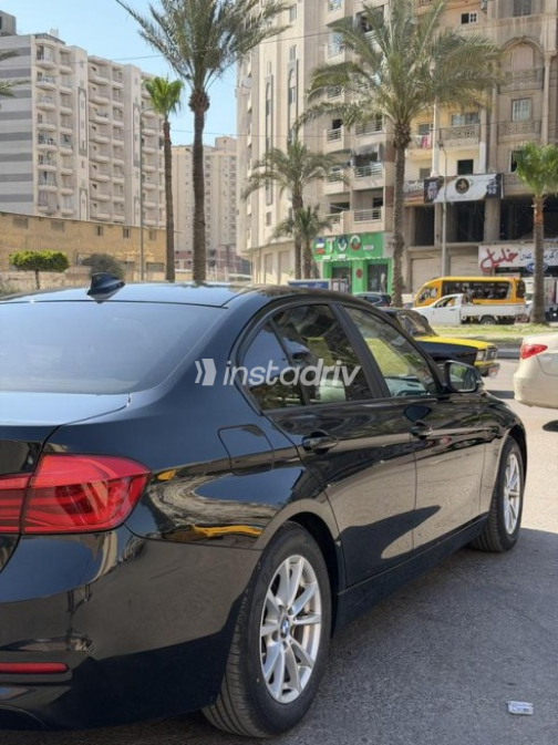 بي ام دبليو 318 2018 أسود أوتوماتيك مستعملة للبيع في الإسكندرية - 7