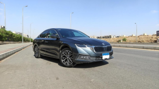 سكودا اوكتافيا A8 2021 رمادي أوتوماتيك مستعملة للبيع في القاهرة