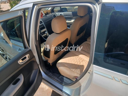 بيجو 207 SW 2007 فضي أوتوماتيك مستعملة للبيع في العبور - 2