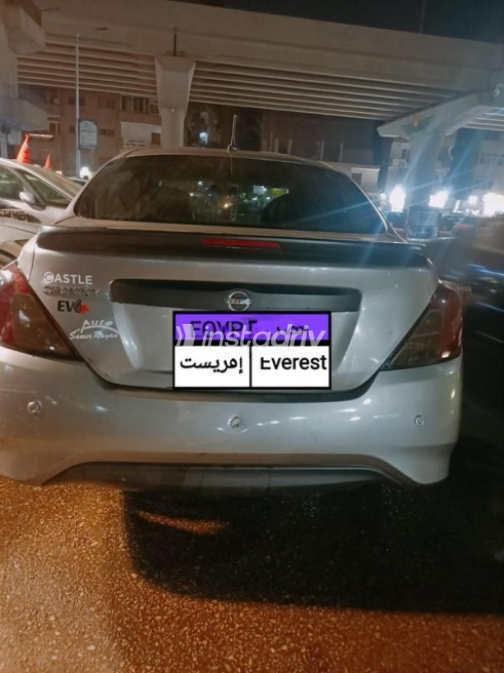 نيسان صنى 2019 رمادي أوتوماتيك مستعملة للبيع في الهرم - 4