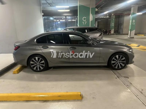 BMW 320 2024 Gray Automatic Used for Sale in Sheikh Zayed City - 3