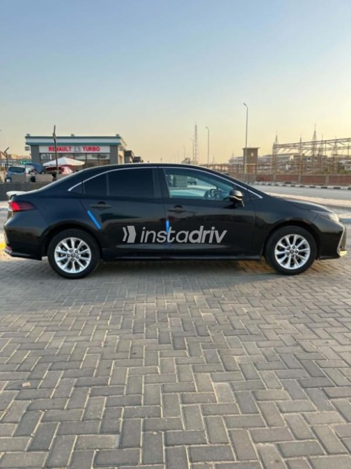 Toyota Corolla 2019 Black Automatic Used for Sale in Nasr city - 7