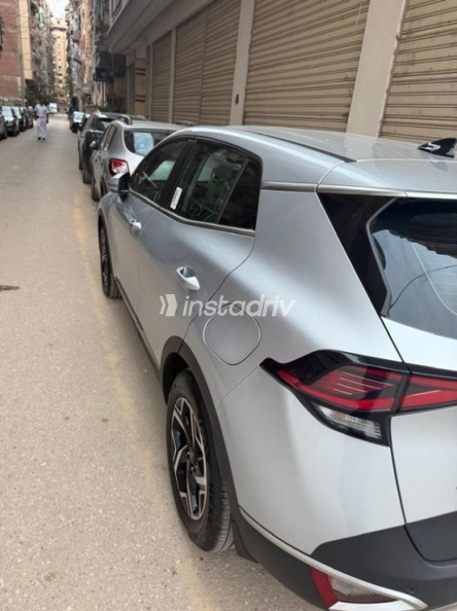 Kia Sportage 2024 Gray Automatic Used for Sale in Mansoura - 3