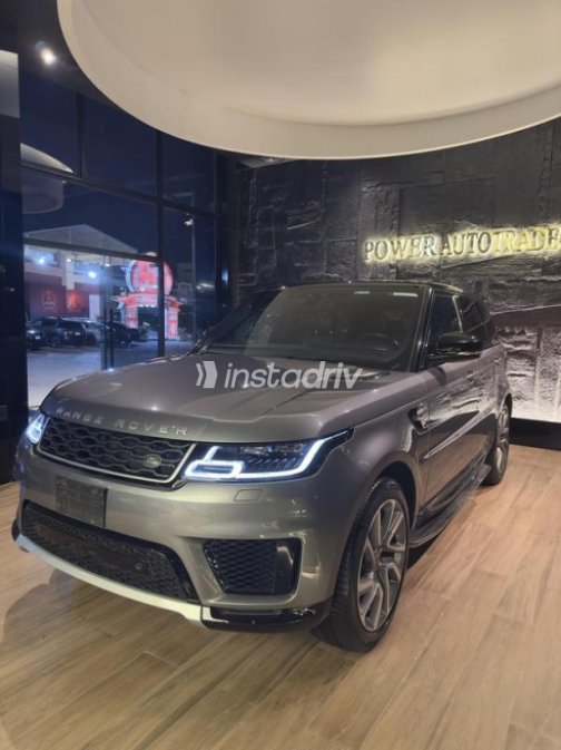 لاند روفر رنج روفر 2022 رمادي أوتوماتيك مستعملة للبيع في مدينة الشيخ زايد - 4