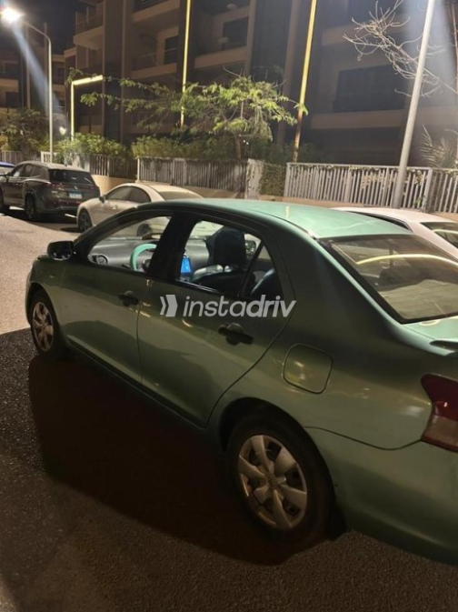 Toyota Yaris 2007 White Automatic Used for Sale in Cairo - 3
