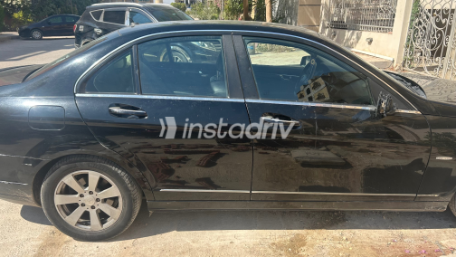 Mercedes C 180 2009 Black Automatic Used for Sale in Giza - 2